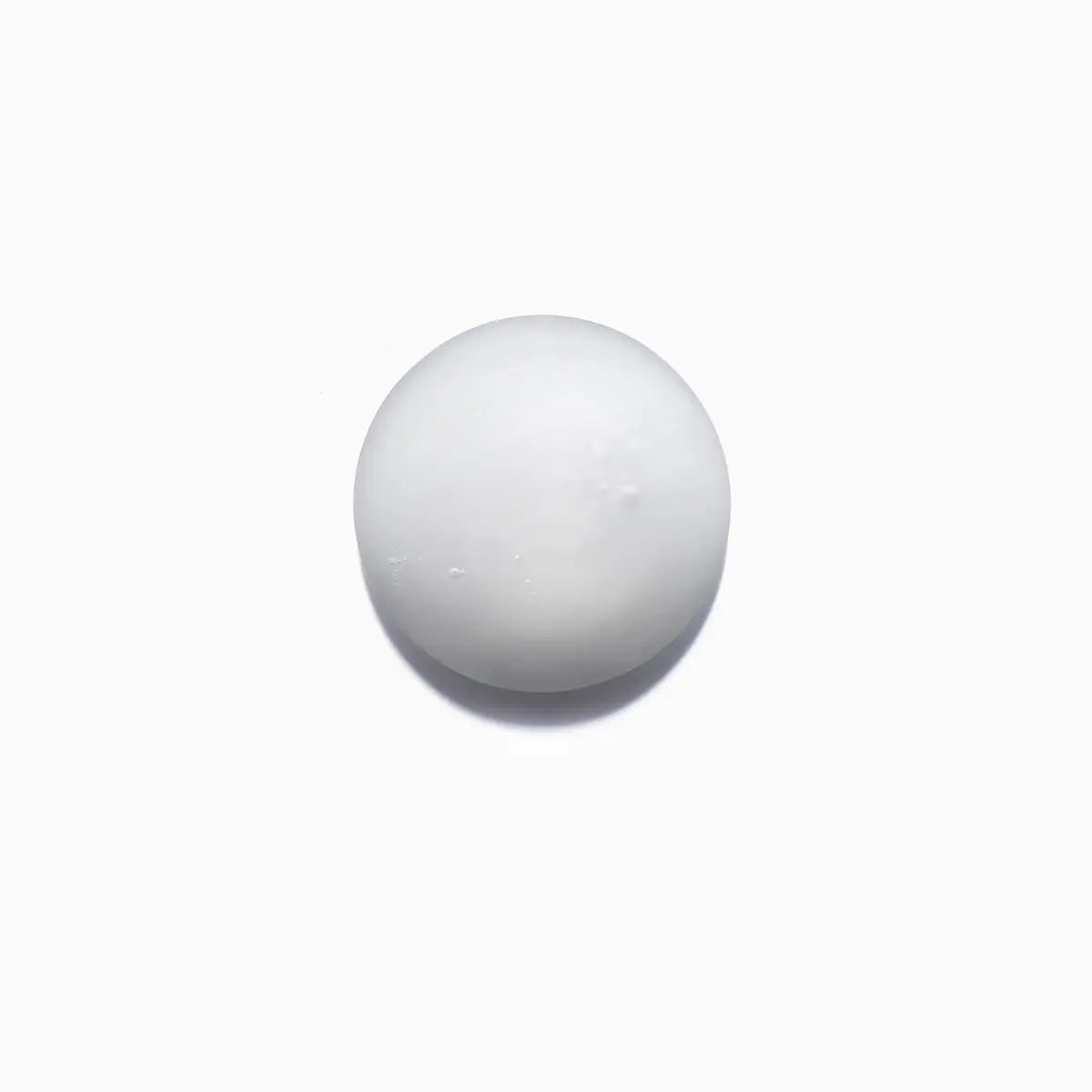 Kerastase Discipline Sulfate-Free Anti-Frizz Shampoo in a round white container for smooth hair care
