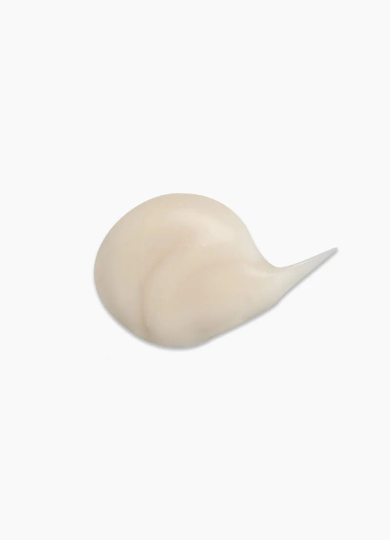 Kevin Murphy Hydrate.Me.Rinse: Creamy sulfate-free conditioner swatch for dry, damaged hair. Hydrating hair care.