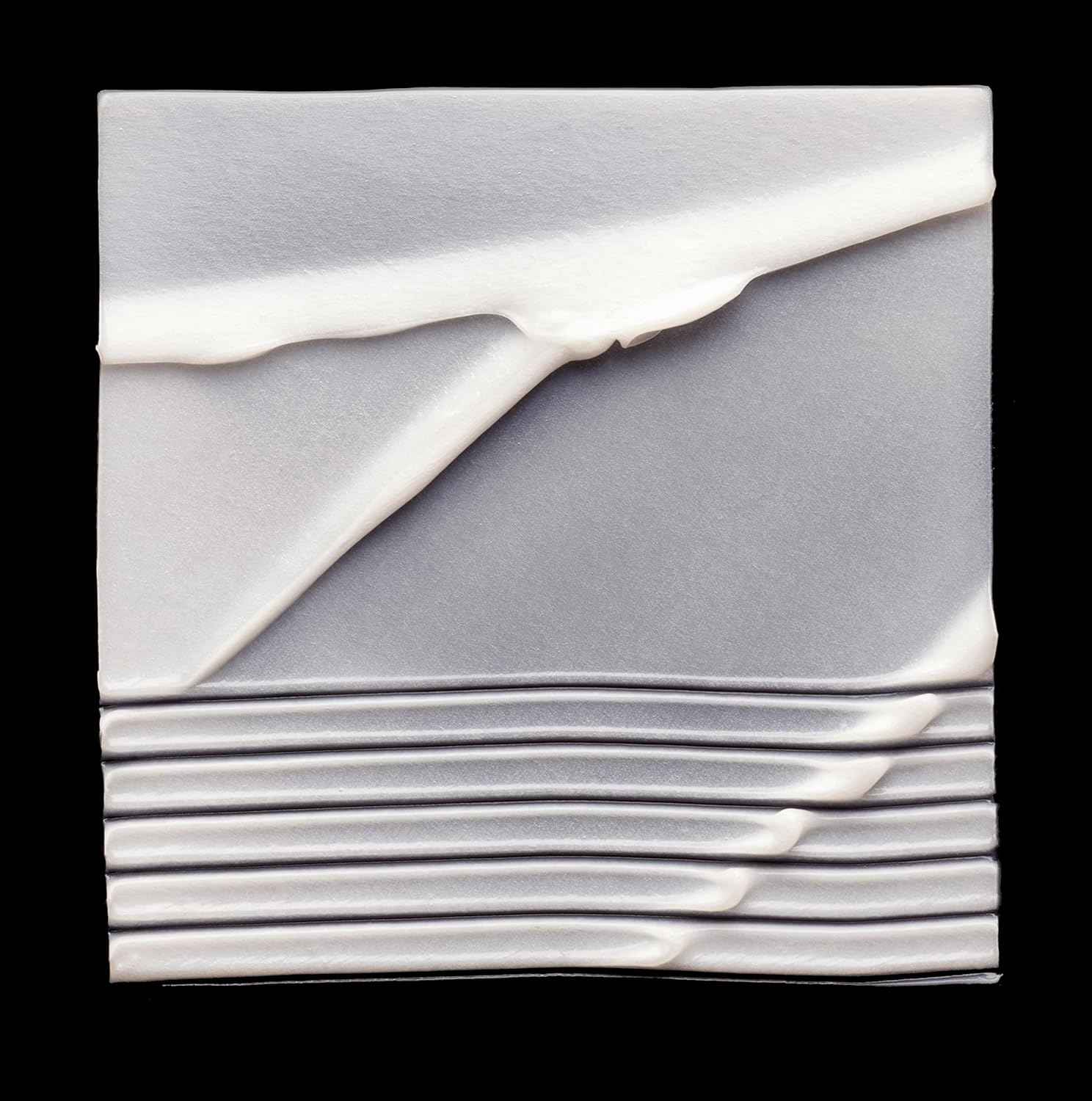 L'Oréal Blondifier Conditioner: Smooth texture for shiny blonde hair. Best blonde hair conditioner.