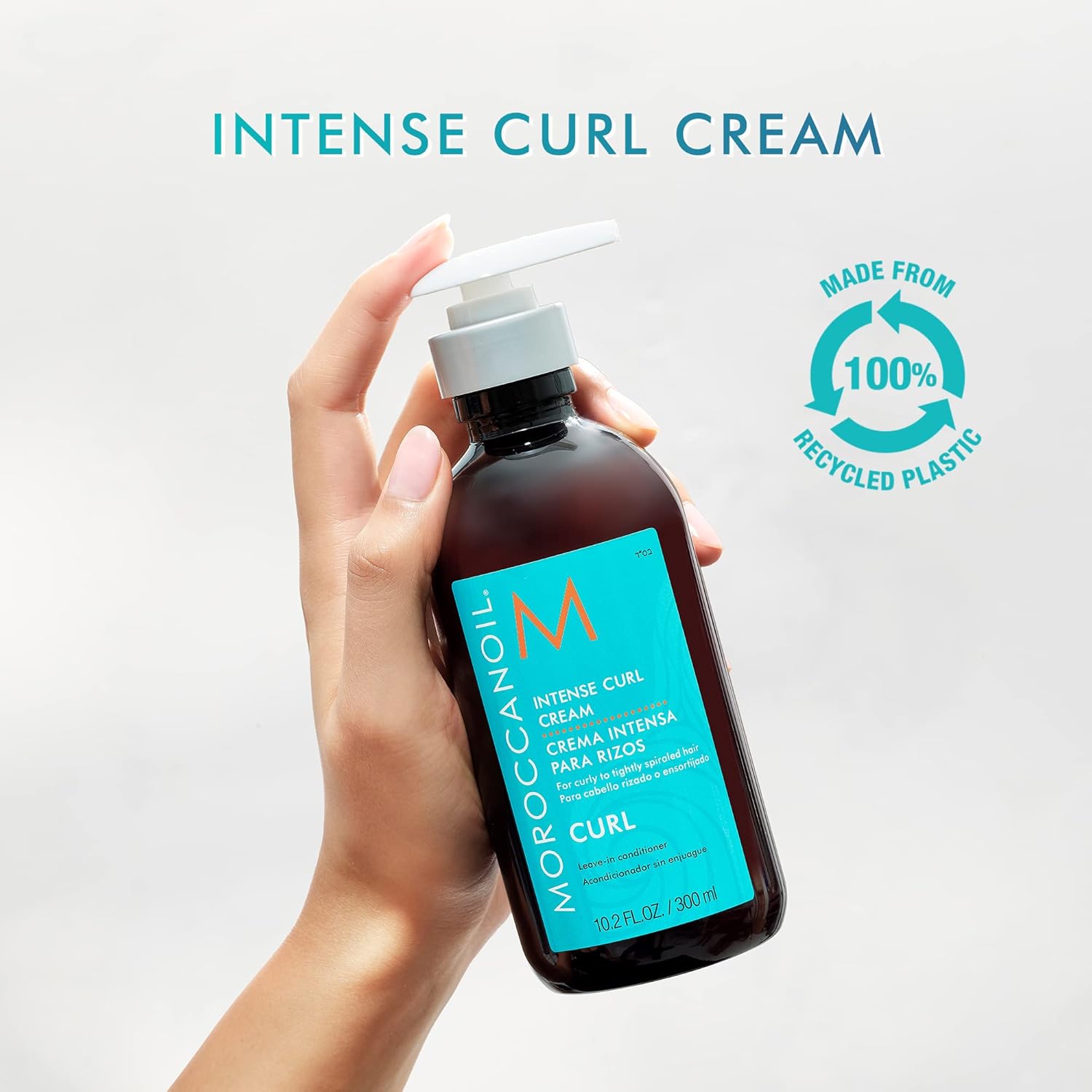 Moroccanoil Intense Curl Cream 300ml provides hydration and definition for beautiful, soft curls.