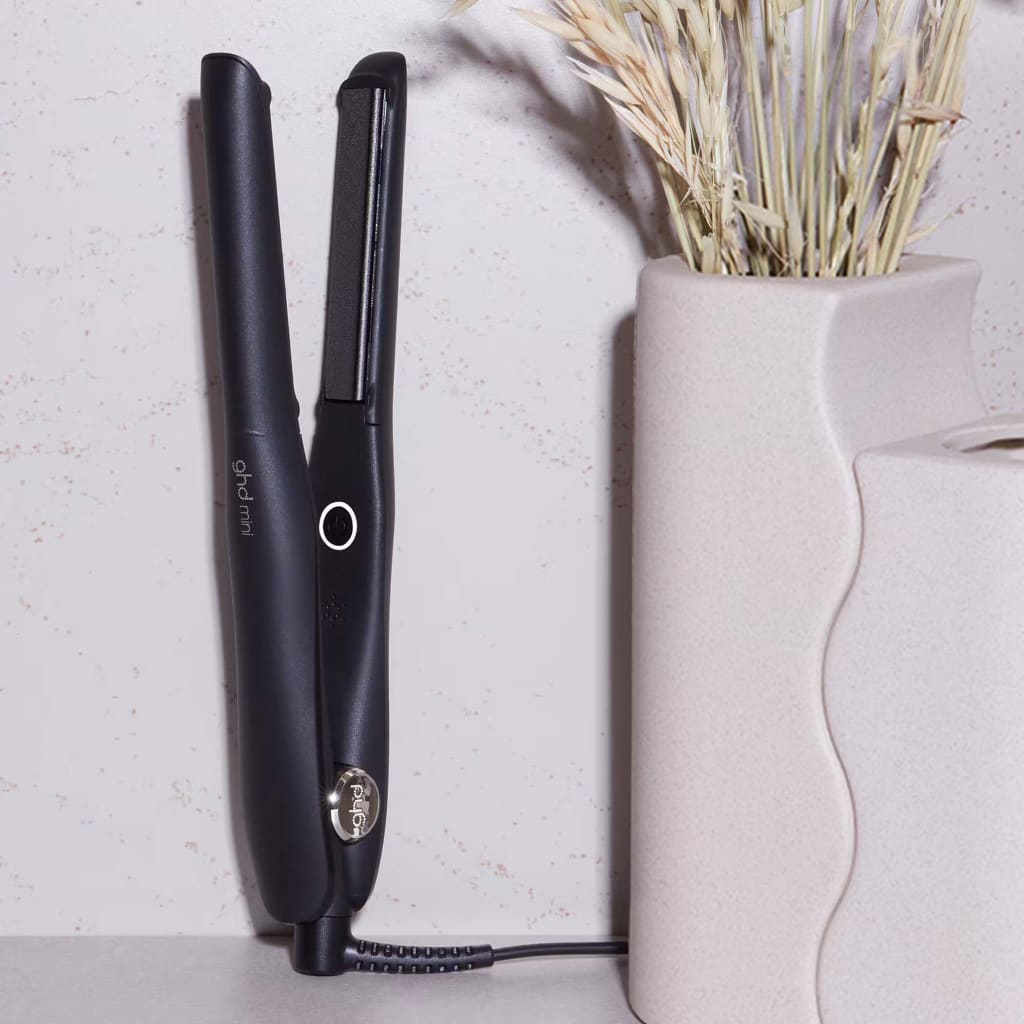 ghd Mini Hair Straightener Black - Shampoo