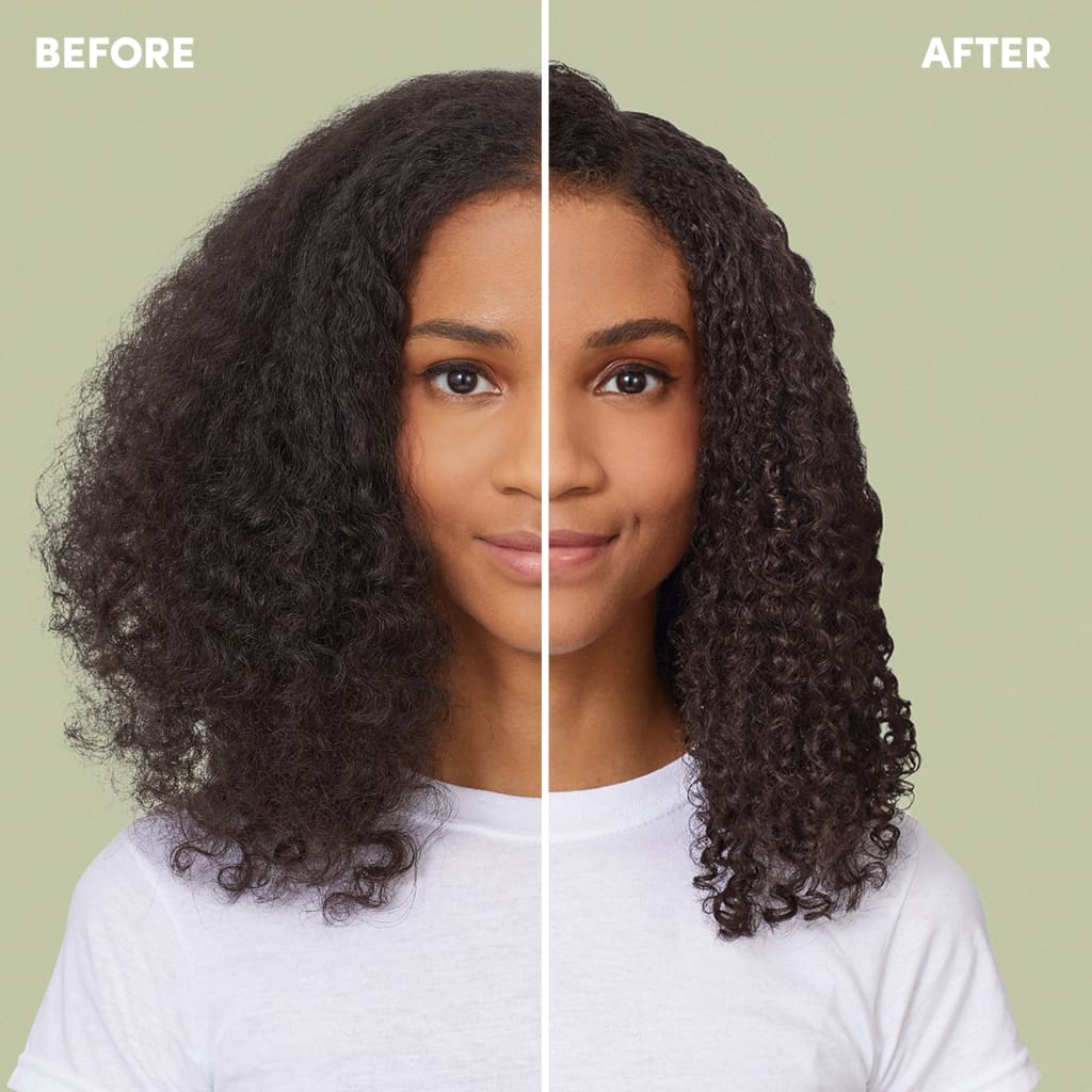 Split-screen showing curly hair before and after using Mizani Curl Define Pudding 200ml